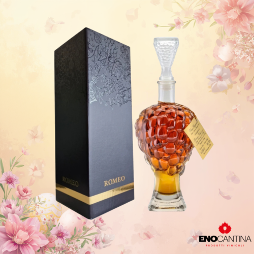 vino alla mandorla romeo vini bottiglia grappolo enocantina